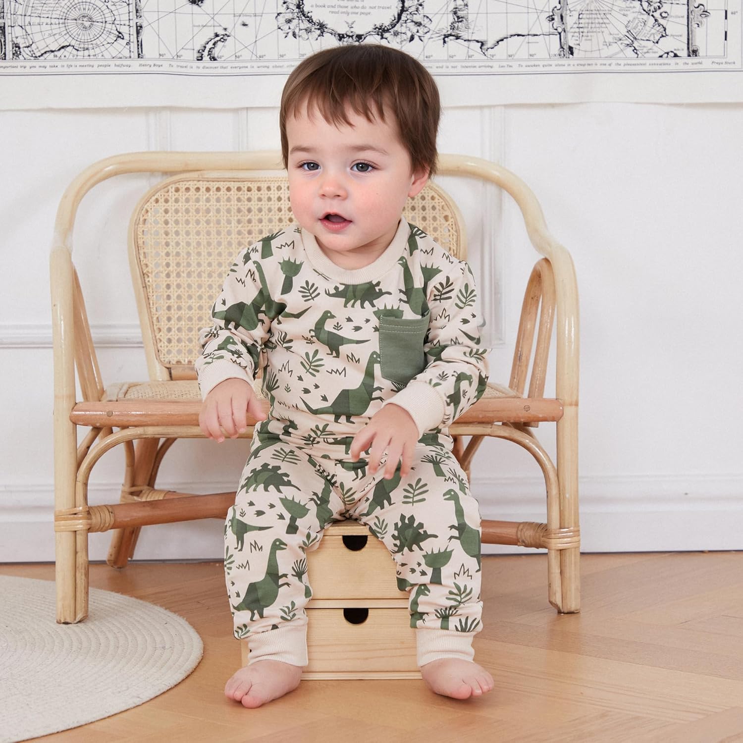Dinosaur Eaton Fit Set for Boys