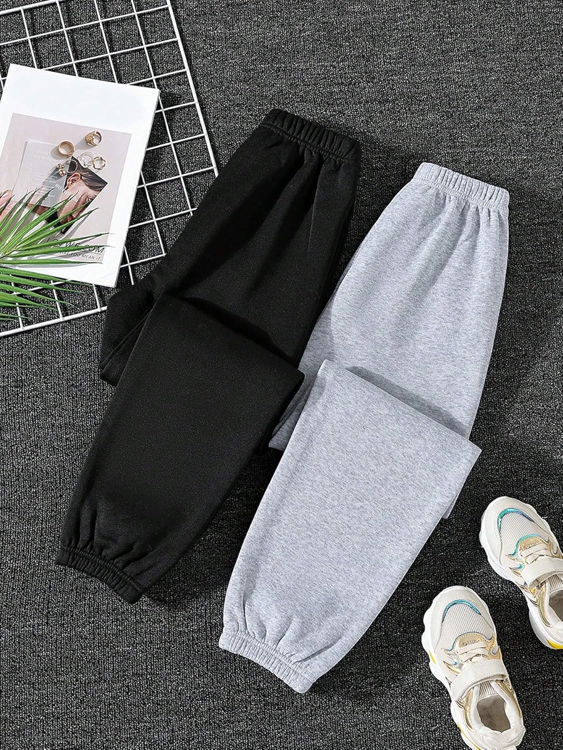 Bold Stylish 2-Piece Elastic Waist Sweatpants Workout Joggers