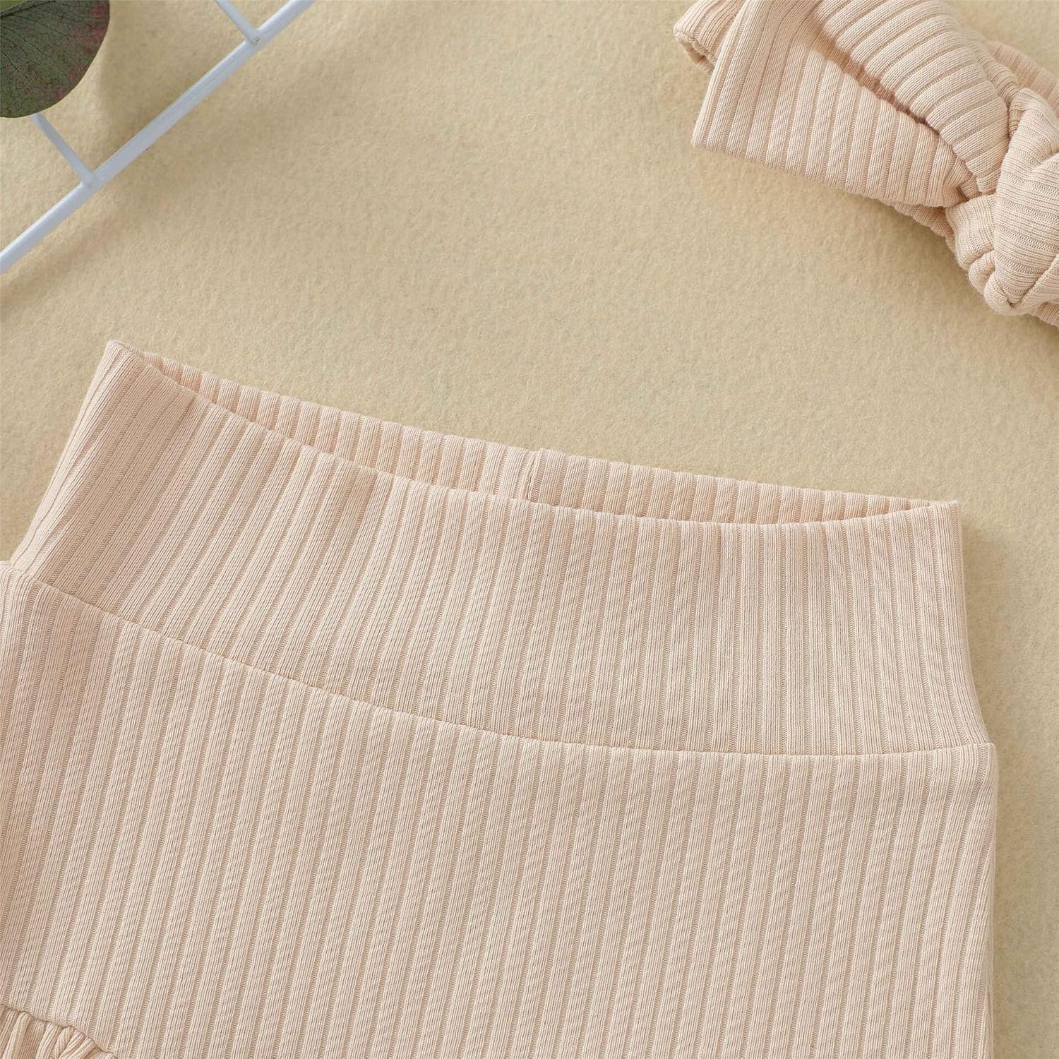 Cute Baby Girl Bloomers with Ruffle Headband